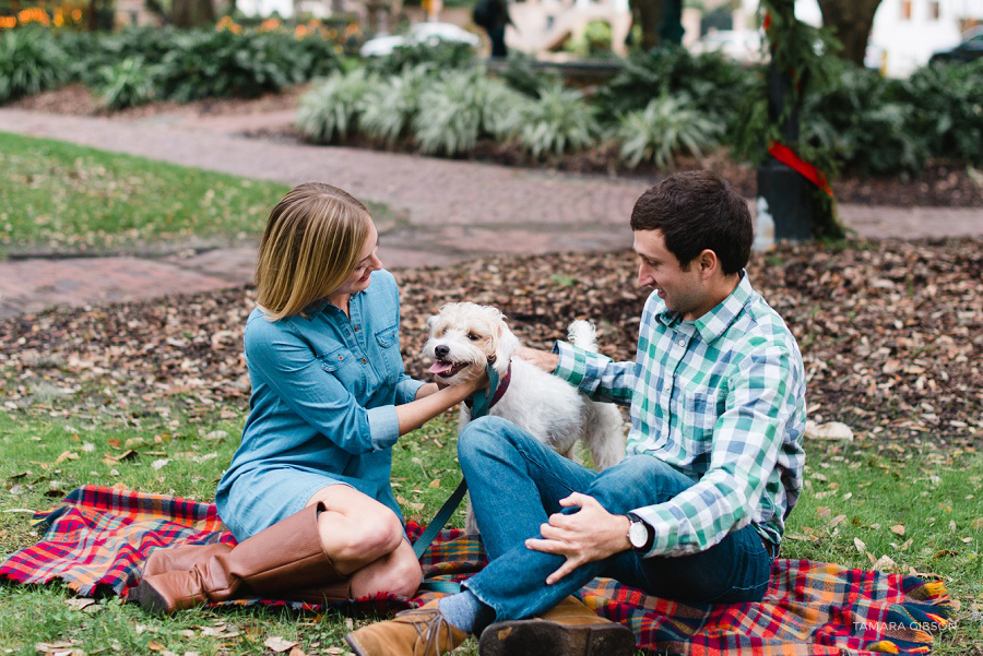 Sweet Savannah Engagement Session by Savannah Engagement Photographer Tamara Gibson | www.tamara-gibson.com