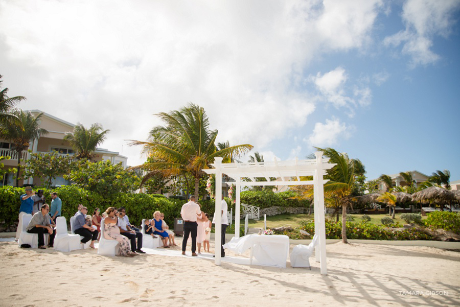 Jamaica Vow Renewal In Montego Bay at the Grand Palladium by Tamara Gibson Photography | www.tamara-gibson.com