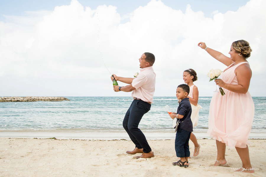 Jamaica Vow Renewal In Montego Bay at the Grand Palladium by Tamara Gibson Photography | www.tamara-gibson.com