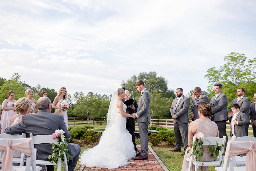 Horse Stamp Inn Wedding By Tamara Gibson | Waverly GA Wedding Photographer | www.tamara-gibson.com