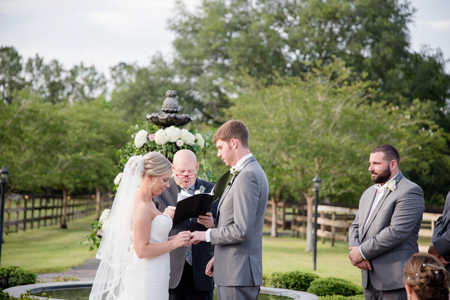 Horse Stamp Inn Wedding By Tamara Gibson | Waverly GA Wedding Photographer | www.tamara-gibson.com