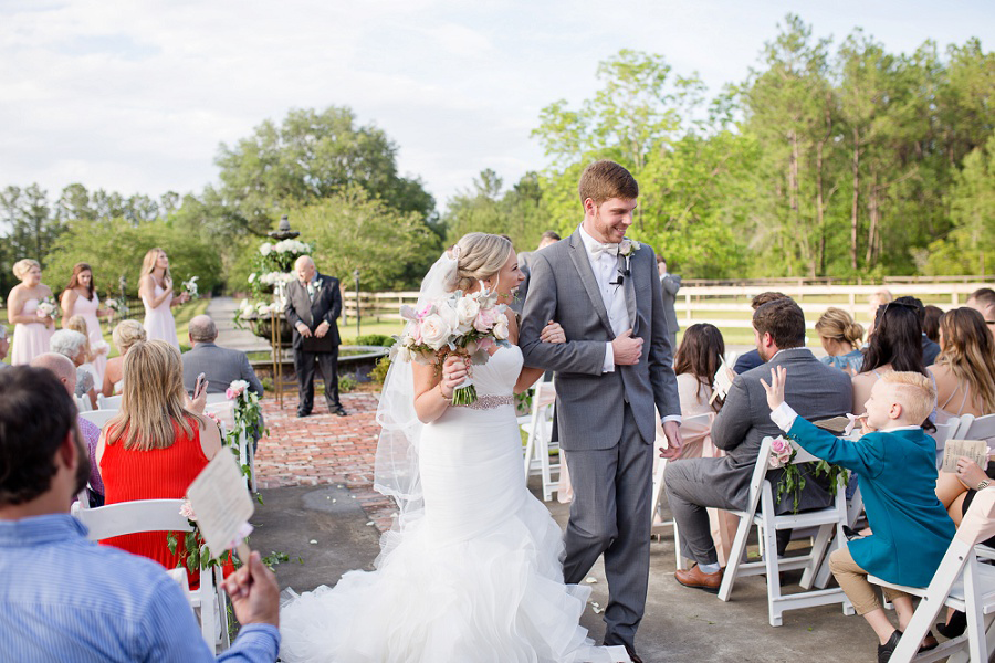 Horse Stamp Inn Wedding By Tamara Gibson | Waverly GA Wedding Photographer | www.tamara-gibson.com