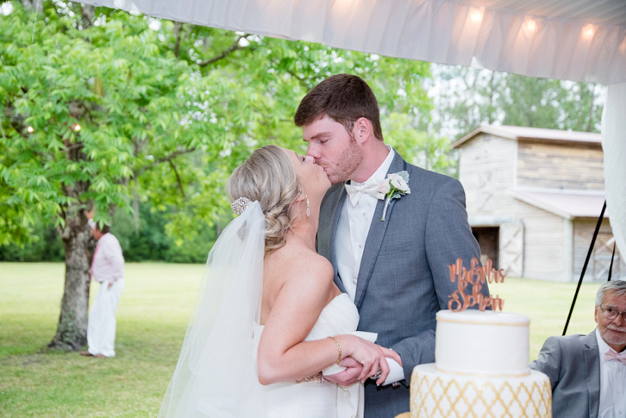 Horse Stamp Inn Wedding By Tamara Gibson | Waverly GA Wedding Photographer | www.tamara-gibson.com