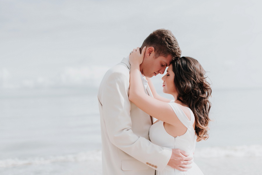 Normandy France Elopement_Omaha Beach Elopement by Tamara Gibsson Photography | www.tamara-gibson.com