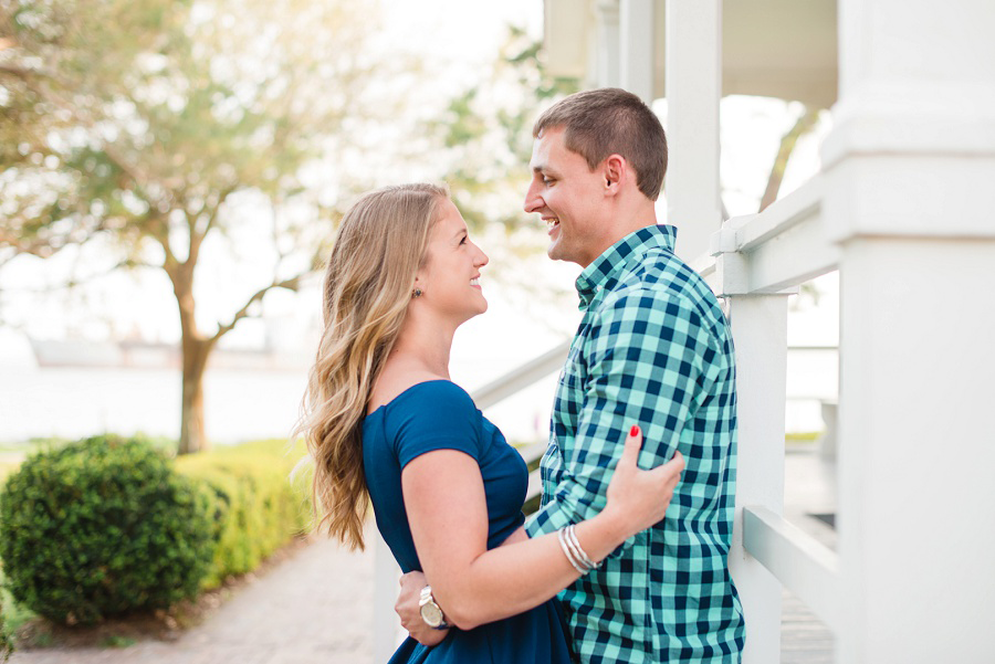 Saint Simons Island Pier Village Engagement Session_Engagement Session Photographer_Georgia Engagement Session_by Tamara Gibson Photography