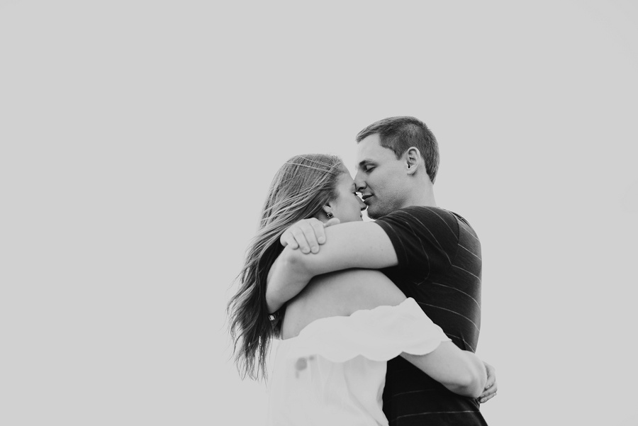 Saint Simons Island Pier Village Engagement Session_Engagement Session Photographer_Georgia Engagement Session_by Tamara Gibson Photography