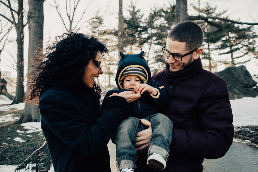 Snowy Central Park Engagement Session by Tamara GIbson www.tamara-gibson.com