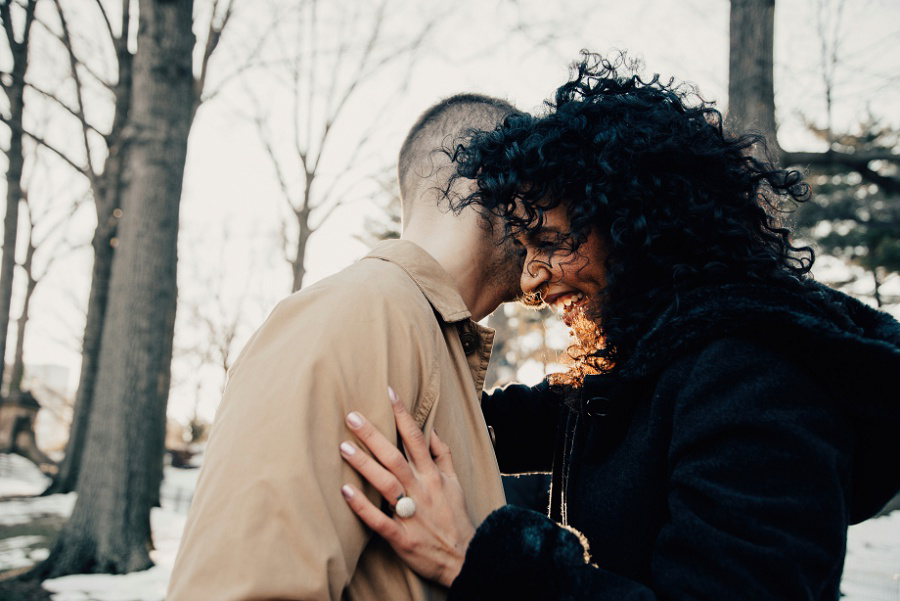 Snowy Central Park Engagement Session by Tamara GIbson www.tamara-gibson.com