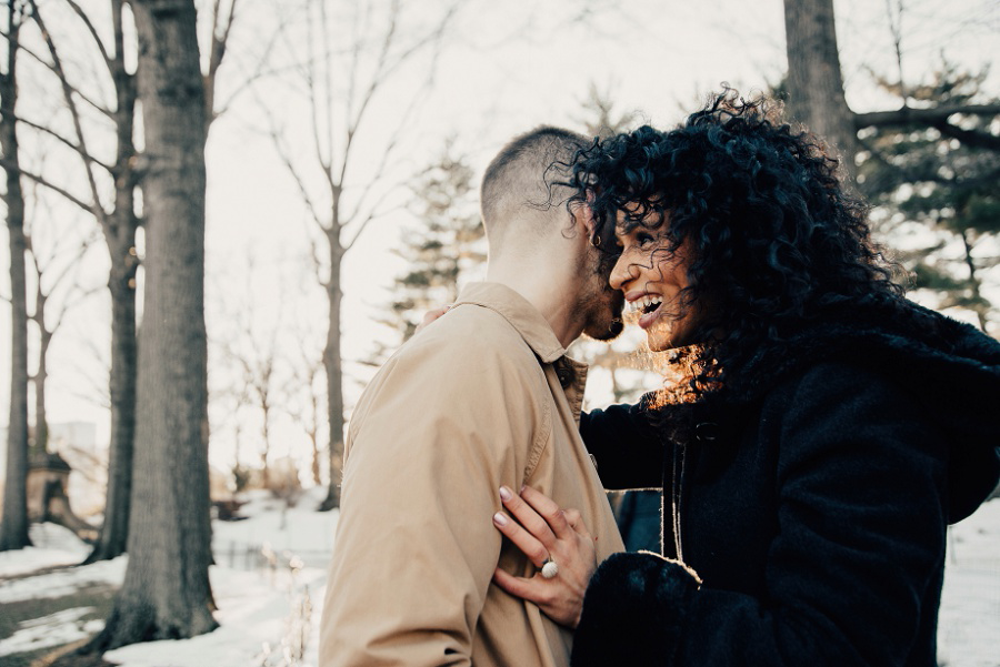 Snowy Central Park Engagement Session by Tamara GIbson www.tamara-gibson.com
