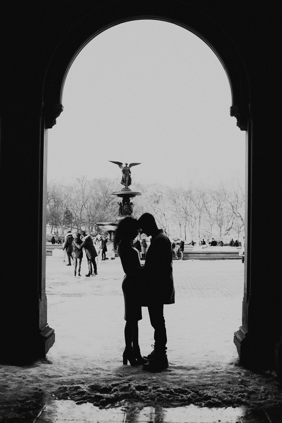 Snowy Central Park Engagement Session by Tamara GIbson www.tamara-gibson.com