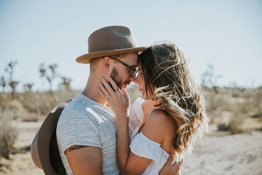 Intimate Engagement Session in Joshua Tree by Photographer Tamara Gibson www.tamara-gibson.com