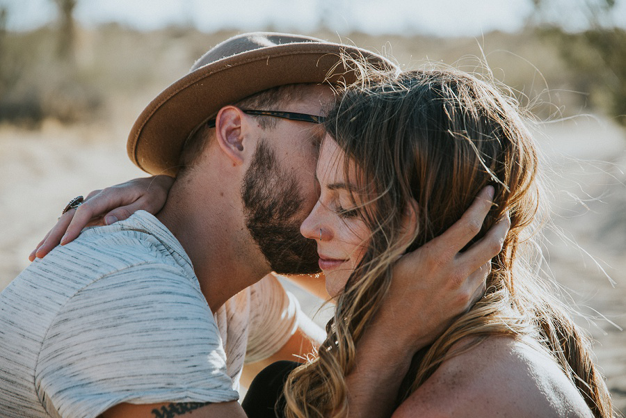 Intimate Engagement Session in Joshua Tree by Photographer Tamara Gibson www.tamara-gibson.com