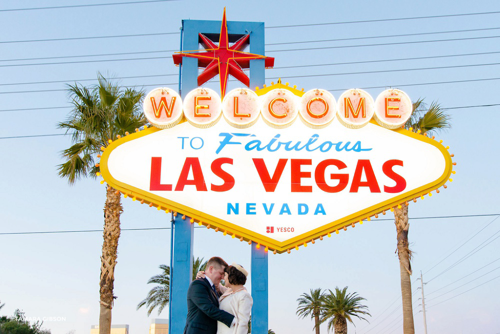 Las Vegas Elopement Photographer by Tamara Gibson www.tamara-gibson.com